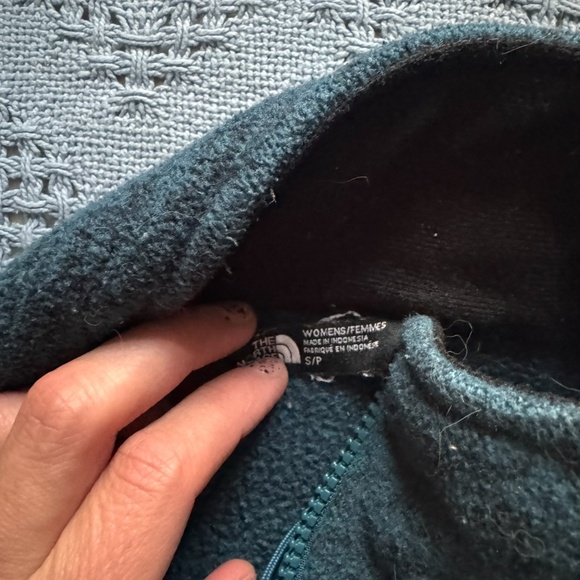 The North Face green Women's fleece Jacket size small - Picture 3 of 3